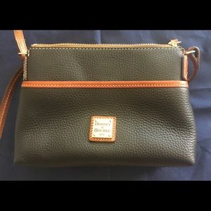 Dooney Bourke small pouchette black pebble purse